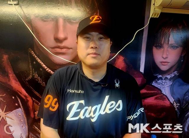 “빅리그서 뛰기에는 부족, 우리와 계속 같이 있어야 해”…‘한화 슈퍼에이스’ 향한 류현진의 유쾌한 농담 [MK인터뷰]
