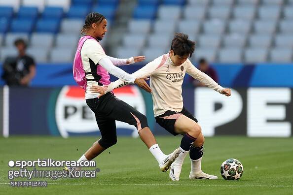 미쳤다! 이강인, 며칠 내 나폴리행 '사실상 확정'…단장 PICK→'470억' 이적료 협상 완료