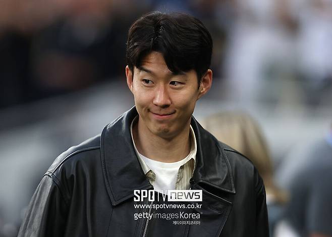 '토트넘 연봉 183억원' 2배도 가능…SON, 韓축구 본 적 없는 돈방석 찬스 → 차원 다른 사우디 오일머니 손흥민 러브콜