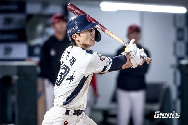'물오른 타격감' 전민재 1번 전진배치→나승엽 1루수 복귀! '2G 연속 침묵' 장두성 대신 김동혁 중견수 출격 [부산 현장]