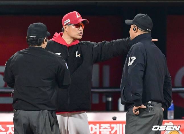 '그물까지 잡으며 항의' 이숭용 작심발언