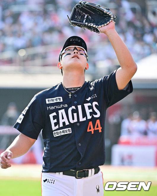 김서현 생일에 블론세이브 했지만…한화 또 이겼다, 9회 6득점 대폭발→이호준 감독 퇴장 [창원 리뷰]