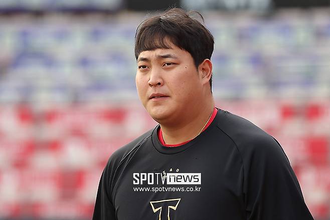 KIA가 1라운드 지명권에 10억까지 베팅했는데… 국대 마무리 포스 어디갔나, KIA 한숨 커진다