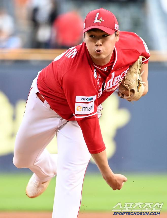 '평균 2만명 돌파' 부산팬 성원에도 무기력한 롯데…'고명준 선제포→필승조 완벽 계투' SSG, 전날 패배 설욕 [부산리뷰]