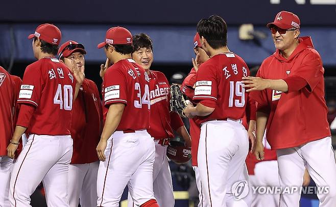 다시 불붙은 1위 싸움…2위 한화, 1위 LG에 1.5경기 차 추격(종합)