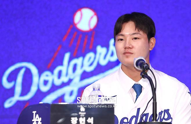 제2의 박찬호, 야마모토-사사키와 스리펀치 이룰 수 있나… MLB.com “잠재적 2선발 재목이다” 극찬
