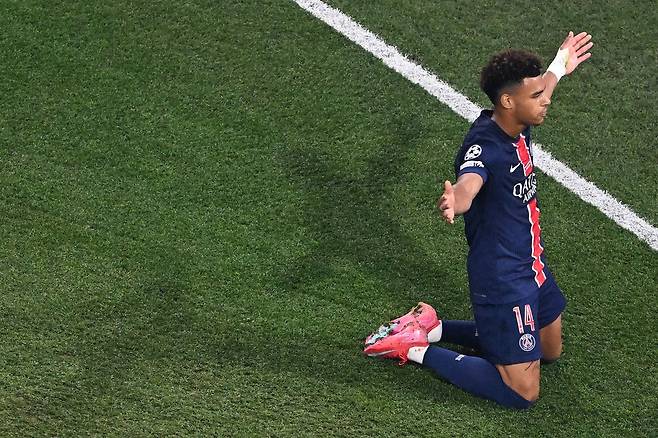 경기 시작 20분 만에 1골·1도움, ‘어메이징 두에’···PSG, 2-0 리드(전반 20분)[UCL 결승]
