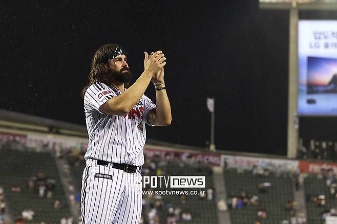 ‘잠실 예수’가 LG 아닌 KBO 다른 팀 유니폼을 입는다? 이게 현실이 될까, 분위기 봤더니