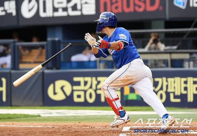'갑자기 헬멧에 날아든 글러브' 존경하던 선배 박해민 앞에서 4안타 맹타, 무섭게 성장한 박승규[잠실 현장]