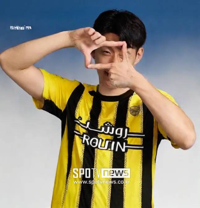 韓 축구 세기의 이적…손흥민 '공식협상’ 일정 떴다! 7월 20일 사우디 영입 제안 → 연봉 480억 ‘훌쩍’ 