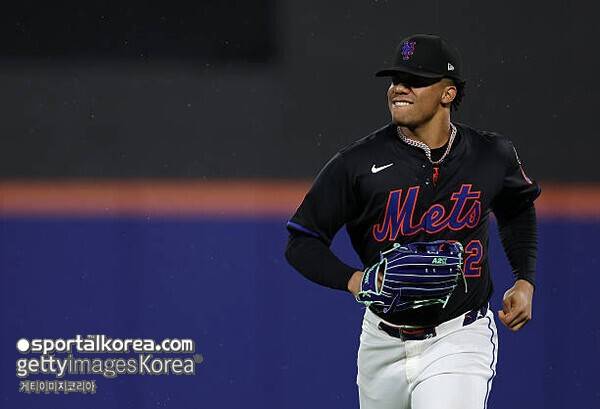 드디어 터졌다! '1조원 사나이' 후안 소토 '18G 만에' 홈런 작렬...반등 신호탄 될까