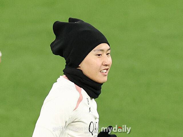 '이강인 영입 원하는 맨유, PSG가 바보 취급한다'…UCL 결승전 결장 후폭풍