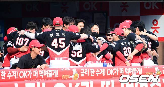 김도영 친구, 라이벌, 입단 동기도 맞지만… 작심발언 쏟아낸 42살 리빙레전드 미소 짓게 만든 그의 이름은 ‘윤도현’ [최규한의 plog]