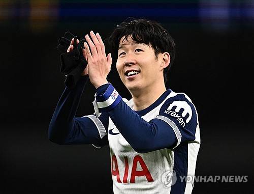 고생한 손흥민, '연봉 567억' 사우디에서 편히 쉬세요…돈벼락→사우디 이적설 또 '활활'