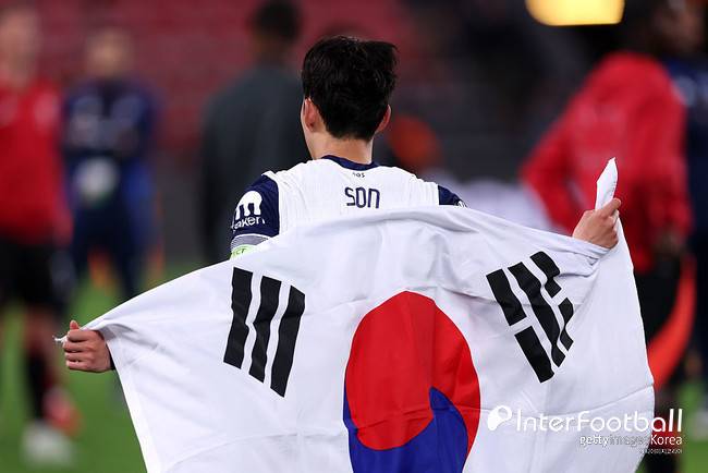 '韓 대표팀 주장, 사우디 안 간다'...손흥민, '오일머니' 유혹 거절?