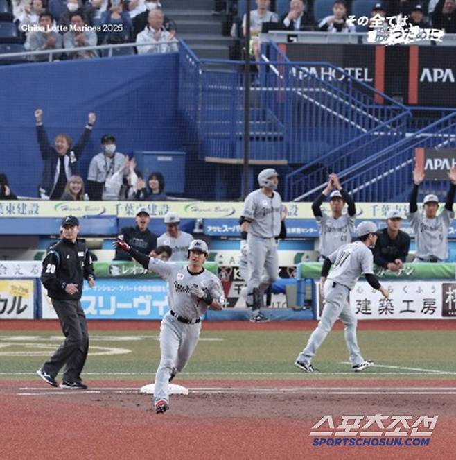 반등 못하면 시즌 포기해야…사령탑 경질대신 2군 감독을 수석코치로, '꼴찌' 지바 롯데가 선택한 타이밍[민창기의 일본야구]