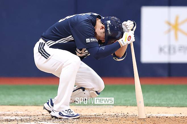 '이승엽 자진사퇴' 후폭풍인가…두산 양석환 조수행 강승호 말소, 박석민 코치와 계약 해지