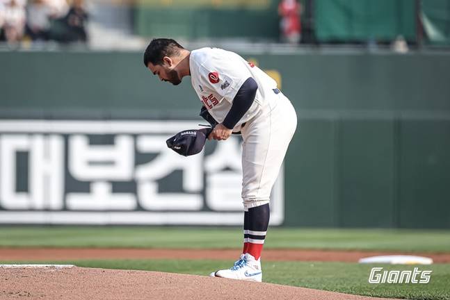 '155㎞ 괴력투' 롯데 감보아, 집에선 귀여운 막내