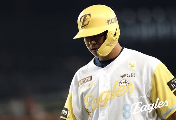 212억 투자해 '초호화 내야' 꾸렸는데...한화, '타격 2관왕 3루수+72억 2루수'의 동반 부진 어쩌나