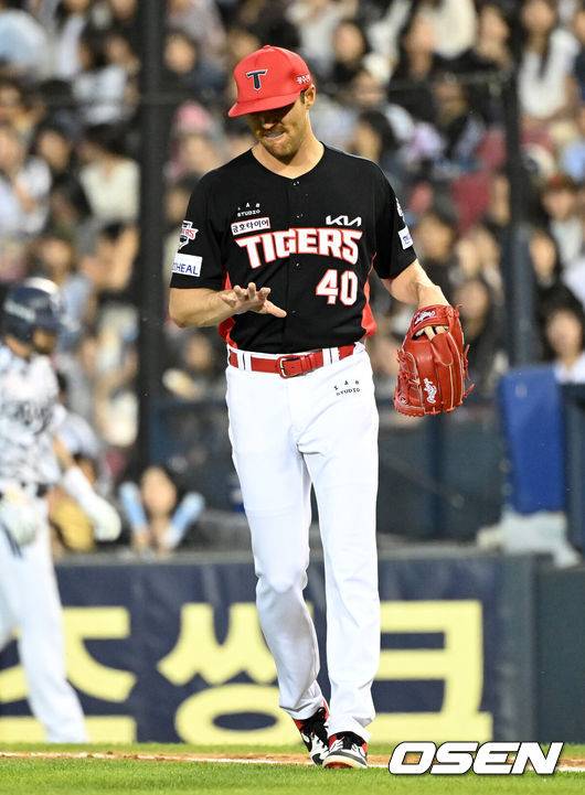 KIA 천만다행! 강습타구 몸으로 막아낸 네일, 손등 타박→미세 부종에 교체됐지만 “병원 검진 계획 없다” [오!쎈 잠실]