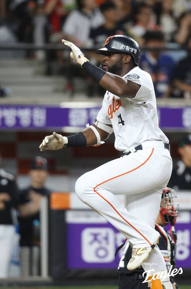'이래서 한화가 2위 하는구나' 오원석에 10K 당하고 역전 드라마 찍었다…이도윤 결승타 환호 [대전 게임노트]
