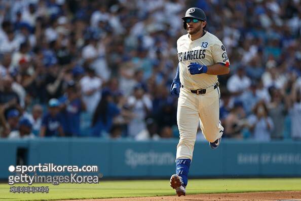LAD 연장 끝내기 주인공, 경기 후 '2삼진→교체 아웃'된 김혜성 언급...왜?