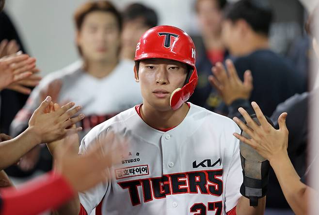 쳤다하면 2루타, 김호령이 김도영처럼 날렸다…11년차에 이렇게 바뀔 수 있나? 감독은 예견했다