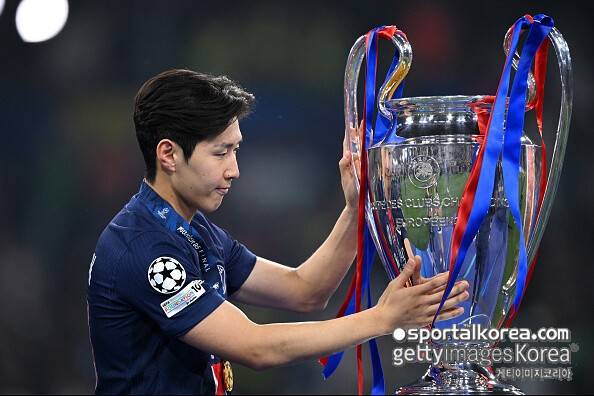 韓 경사 났다! 'SNS서 PSG 삭제' 이강인, 나폴리행 확실시…