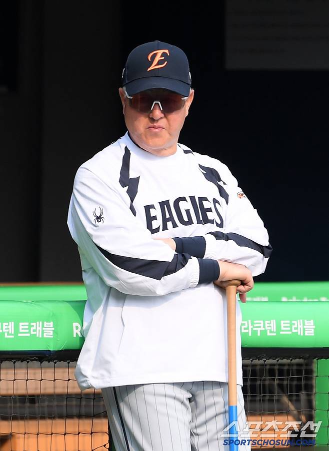 '만년9위→1위 도약' 느림보 군단, 대체 1년만에 무슨 일이… 달의 매직,