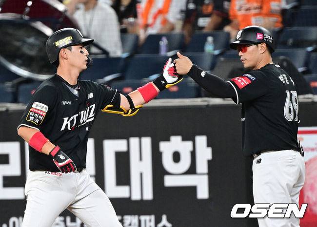 류현진도 당했다, 진짜 '괴물 타자' 맞네…안현민 데뷔 첫 10홈런 폭발, 한화 꺾은 KT '3연패 탈출' [대전 리뷰]