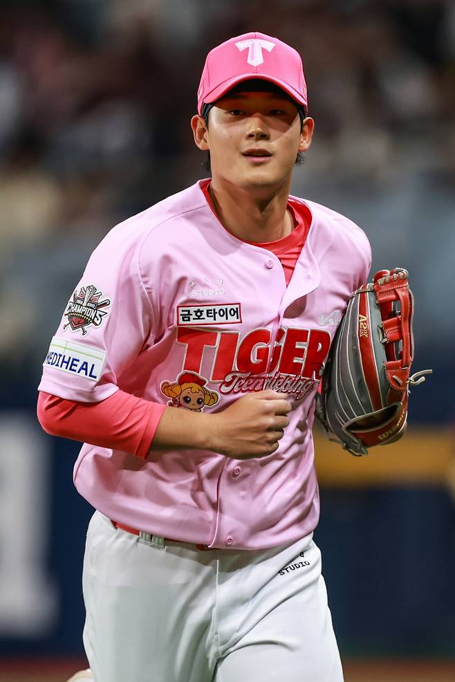 와 '무려 18타수 14안타 대폭발...' KIA 타이거즈 2군에 이런 괴물이→1군 사령탑도 예의주시하고 있다