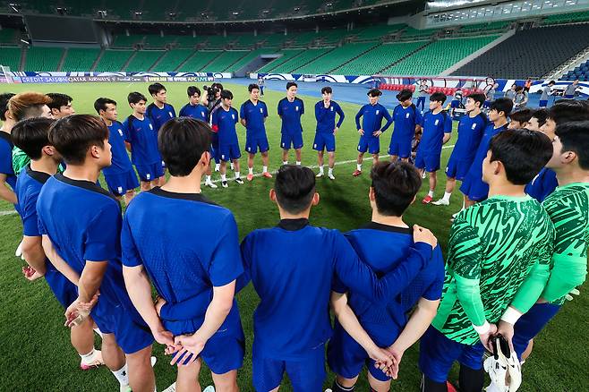 요르단은 오만 3:0 완파…홍명보호, 이라크전 비기면 북중미행 확정!