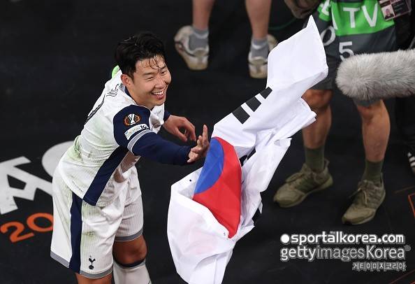 韓 세기의 이적→손흥민, 사우디 이적 OK 사인 떨어진다