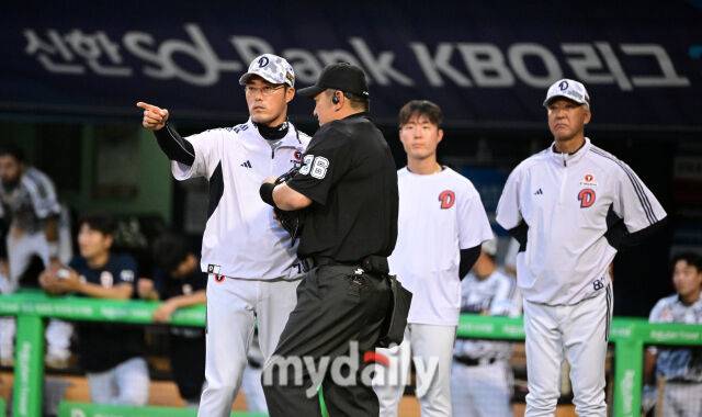 도대체 몇 번째야? 허구연 총재 앞에서 '또'…조성환 첫 승 날릴 뻔했던 '체크스윙 오심' [MD잠실]