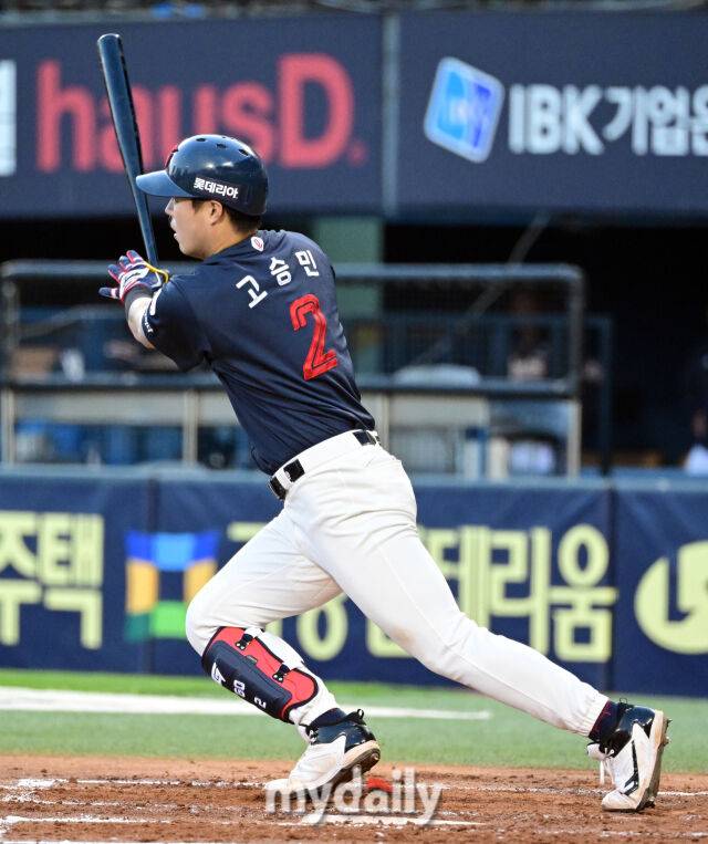 '주전 줄부상' 롯데, 파격 라인업 꺼냈다…'9R 루키' 한승현 데뷔 첫 선발+고승민 1루수 출격 [MD잠실]