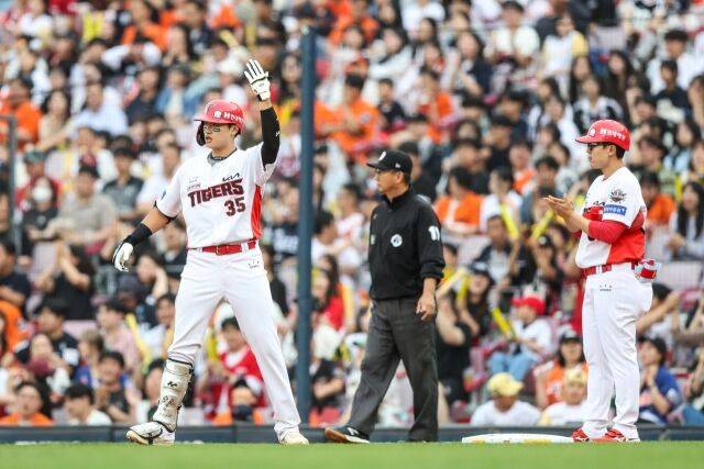 KIA 스마일가이가 웃음을 찾았다, KKKKKKK로 한화전 3-2 승리 견인→김석환 결승타→박찬호·위즈덤 홈런 합창→엄상백 KKKKKKKKK[MD광주]