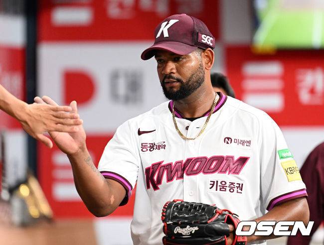 ‘이승엽 사퇴 도화선’ 알칸타라, LG전 위닝까지 해낼까…송성문-최주환-이주형 좌타 1~3번 라인업 공개