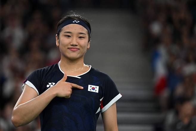 한일전 완승…‘부상 투혼’ 안세영, 야마구치 2-0 꺾고 인니 오픈 결승행