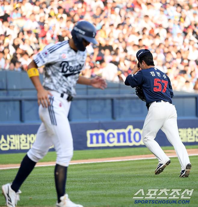 '또 필승조 호출' 5회 52구 호투 → 6회 와르르, 12경기째 무승 대체 뭐가 문제일까