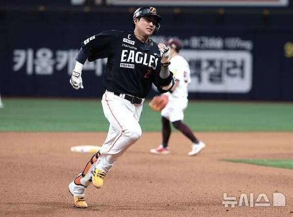 '폭싹 주저앉았수다!' 채은성, 연장 10회 말 끝내기 막은 '슈퍼캐치+더블아웃'...KIA는 그대로 주저앉았다