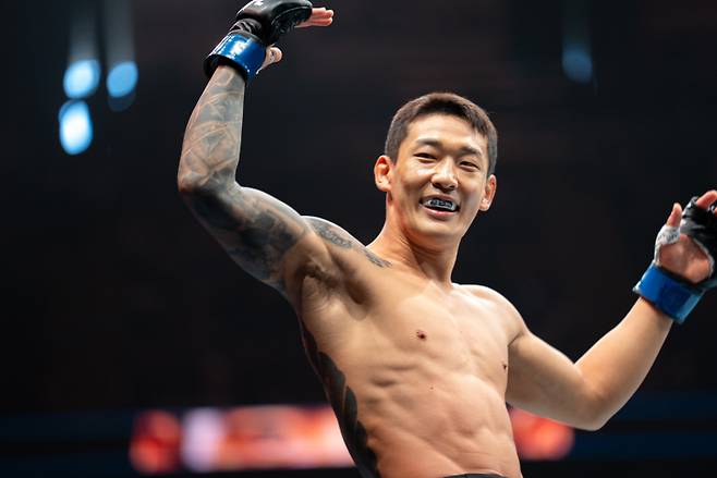 ‘좀비 주니어’ 유주상, 충격적인 UFC 데뷔전…맥그리거 떠올리게 한 ‘28초 KO 승’