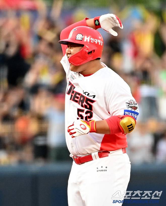 'ERA 1점대 깨졌다' 156㎞ 괴물에게 무슨 일이…1할 타자한테 당할 줄이야