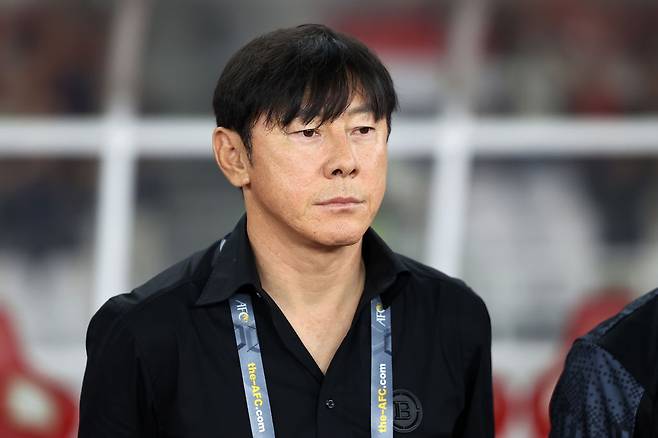‘해도 해도 너무하네…’ 신태용 감독 비꼰 인니 고위 관계자, “클라위버르트 감독이 지도자로서 자질·역량 더 뛰어나”