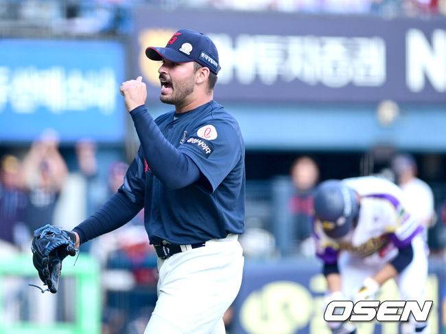 롯데 단돈 4억에 에이스 영입 실화? 폴더인사 버리자 157km 언터처블 됐다 “인사 안 해도 리듬감 좋아요”