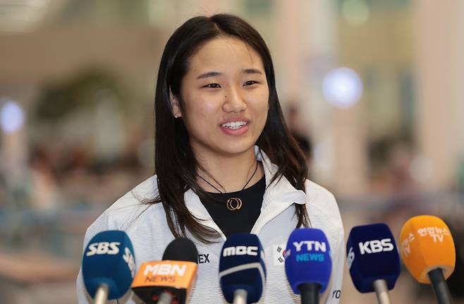 “안세영 넘으려면 끊임없이 분석하고 고민하라”···中매체, 랭킹 2위 왕즈이 ‘결승 맞대결’ 잇단 패배 비판