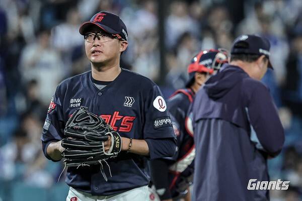 선발 8연승 '지구 1선발'이 벌써 3연패라니...'ERA 0.73' 친정 상대 자존심 회복 나설까
