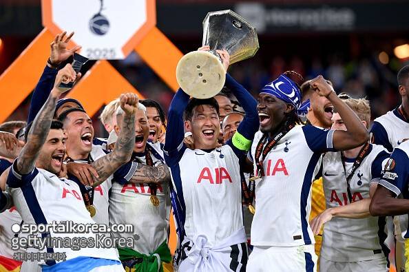 '韓 축구 초비상' 손흥민, 프랑크 감독 플랜서 제외→알 힐랄 이적 유력…