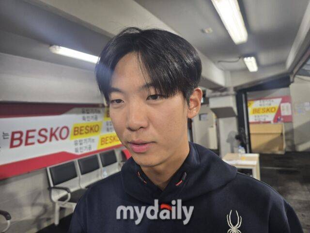 “(류)현진 선배님은 저를 붙잡고 계속 먹여요…” 류현진의 후배사랑, 그렇게 황준서가 한화 최강 6선발이 된다
