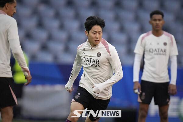 '이강인 파리 생제르맹과 결별→알 나스르 이적' 유럽 무대 떠나?