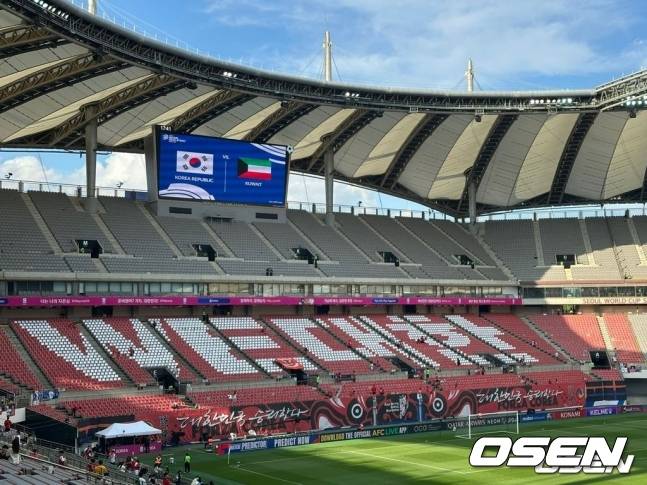 '서울WC경기장이 휑' 쿠웨이트전 사실상 매진 실패...월드컵 본선 확정에도 2만 석 비었다[오!쎈 서울]